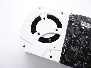 ASUS GTX_960_Turbo_19